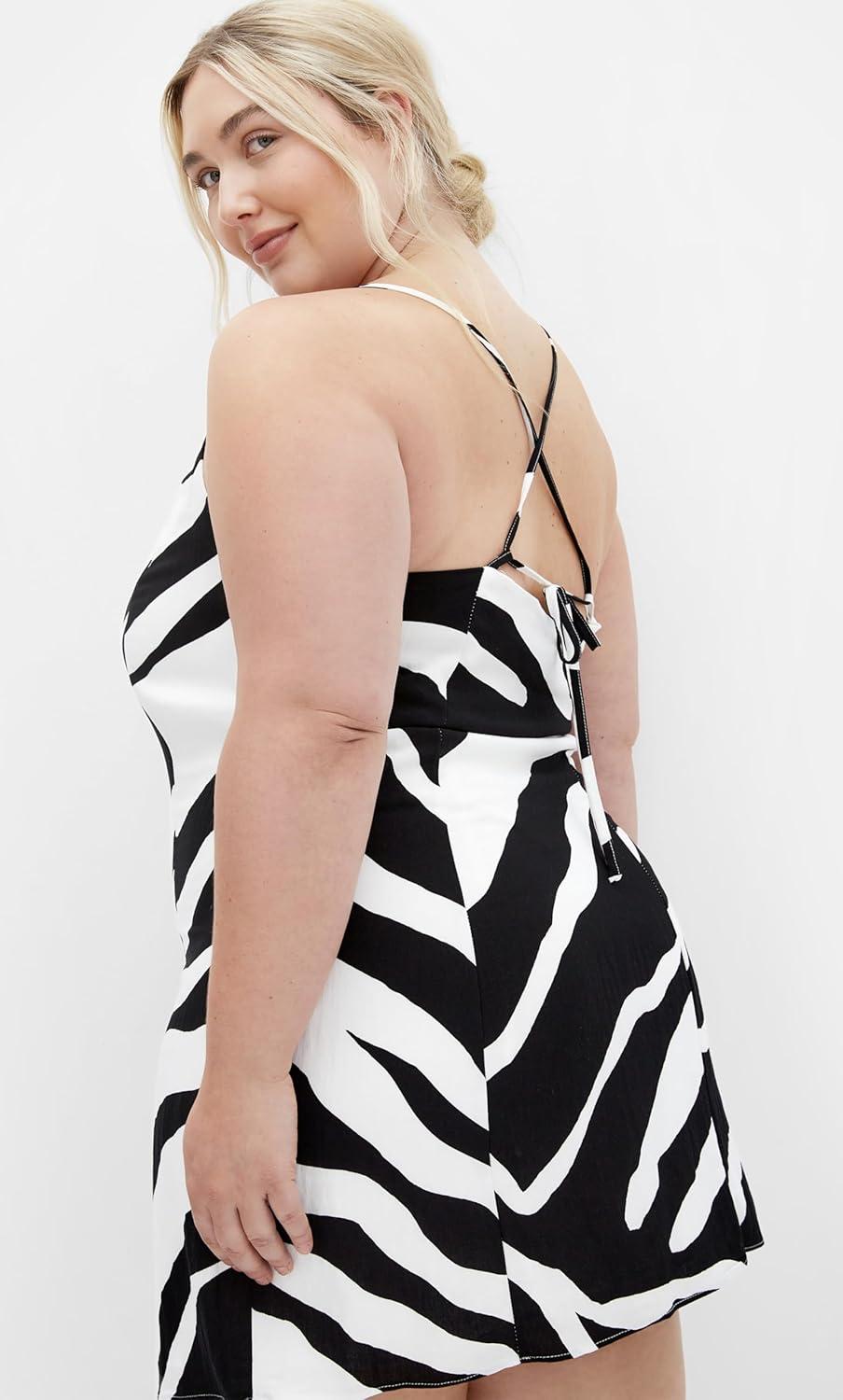 image:imageCity Chic Womens Plus Size Dress Caitlin PrintMono Swirl