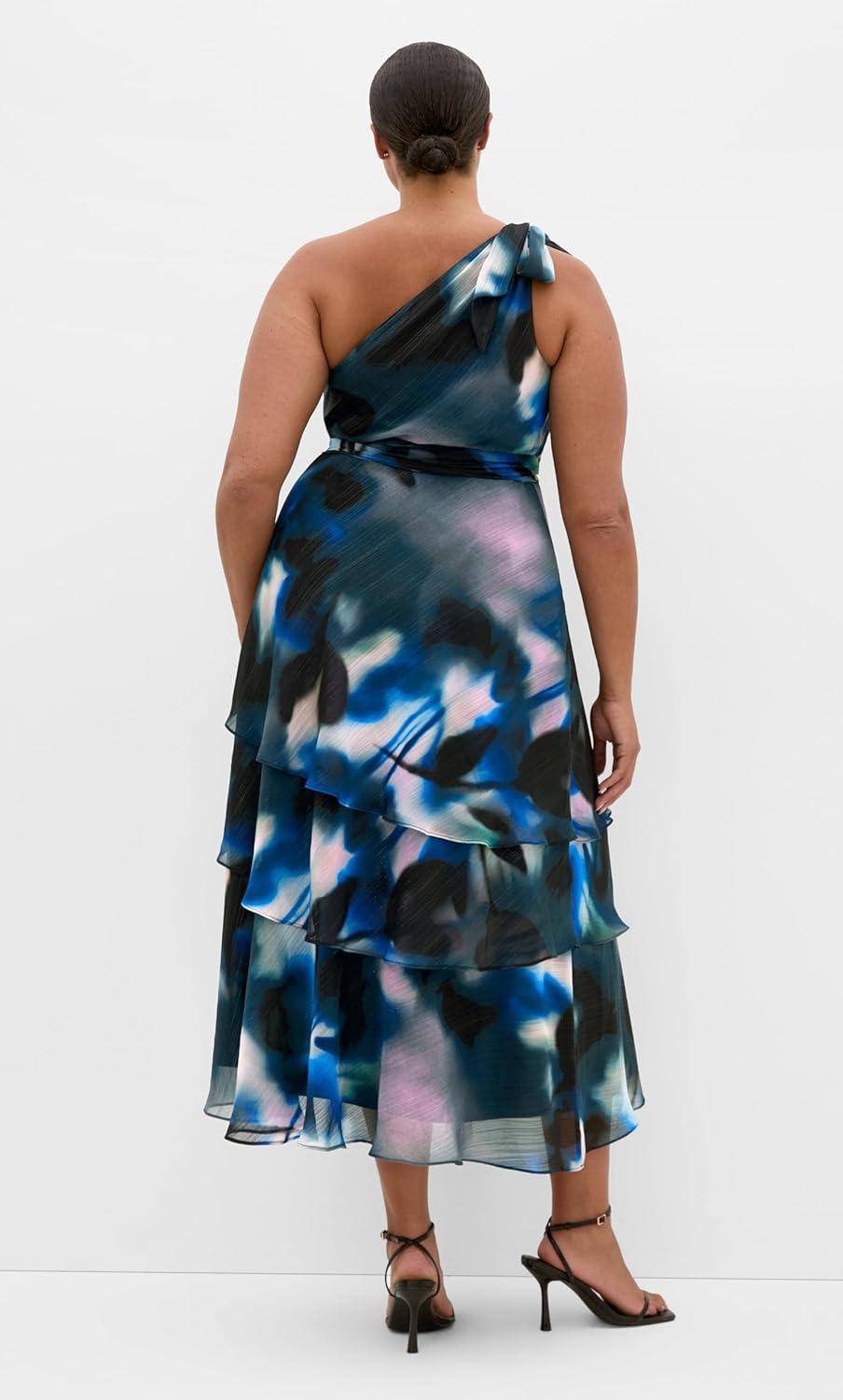 image:imageCity Chic Plus Size Dress Enchant Bouquet One Shoulder MaxiHaze Bloom