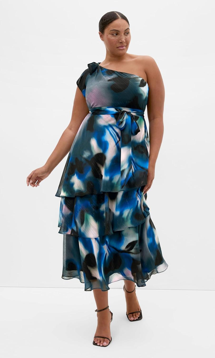image:imageCity Chic Plus Size Dress Enchant Bouquet One Shoulder MaxiHaze Bloom