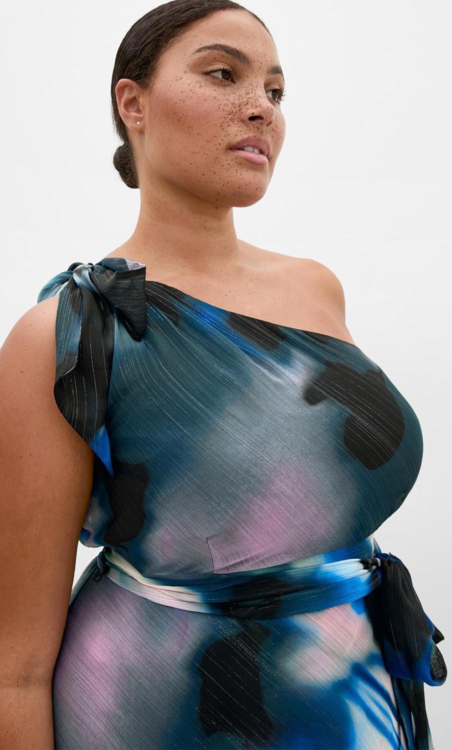 image:imageCity Chic Plus Size Dress Enchant Bouquet One Shoulder MaxiHaze Bloom