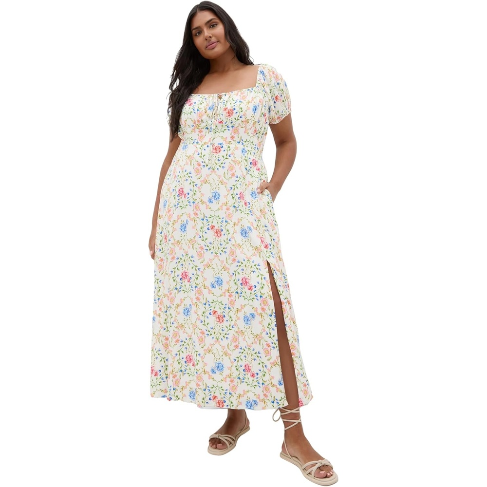 image:imageCity Chic Plus Size Dress Abbie Short Sleeve Bouquet Print MaxiCoastal Bouquet