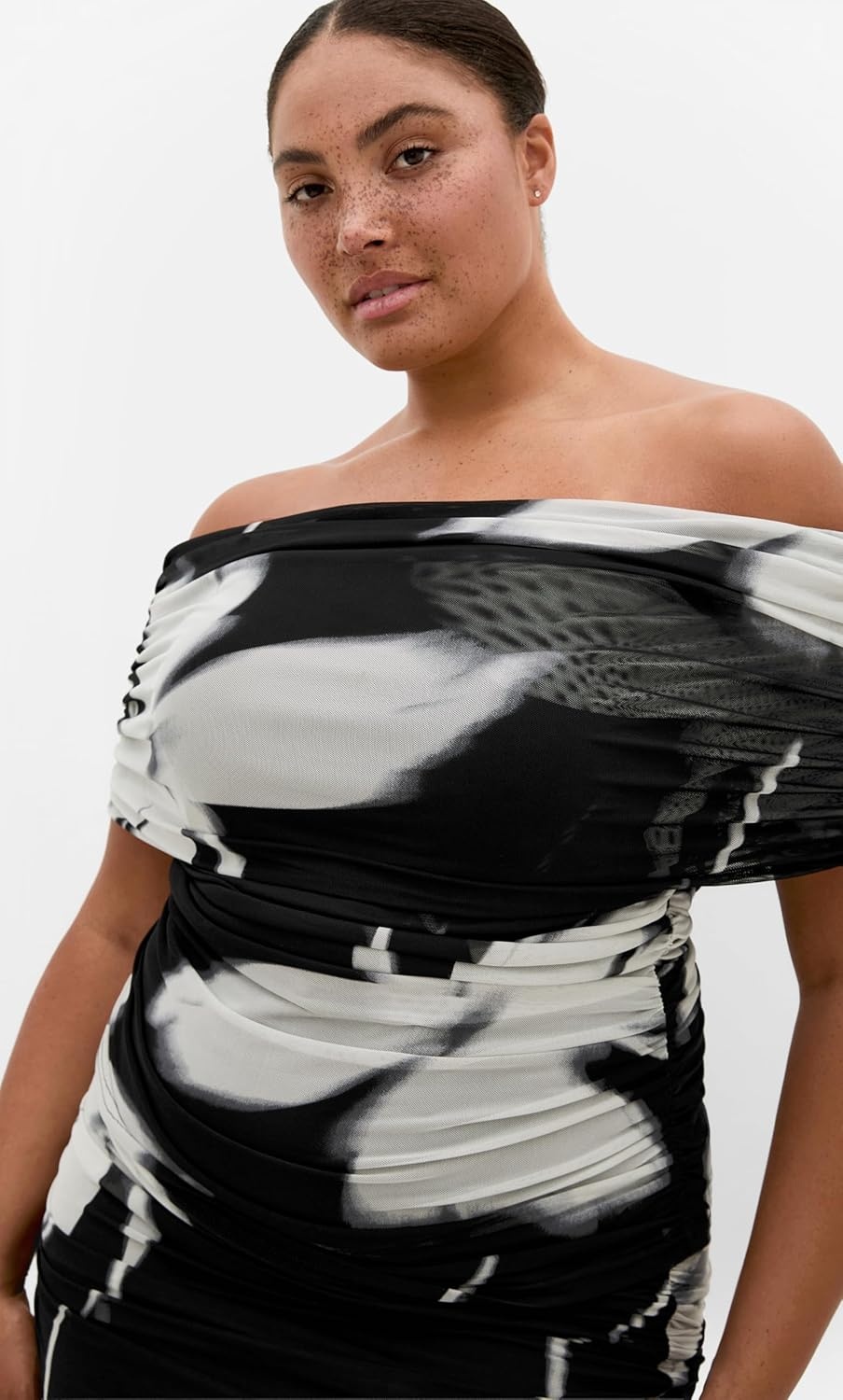image:imageCity Chic Plus Size Top Dana Blur Print MeshBlack Blur Floral