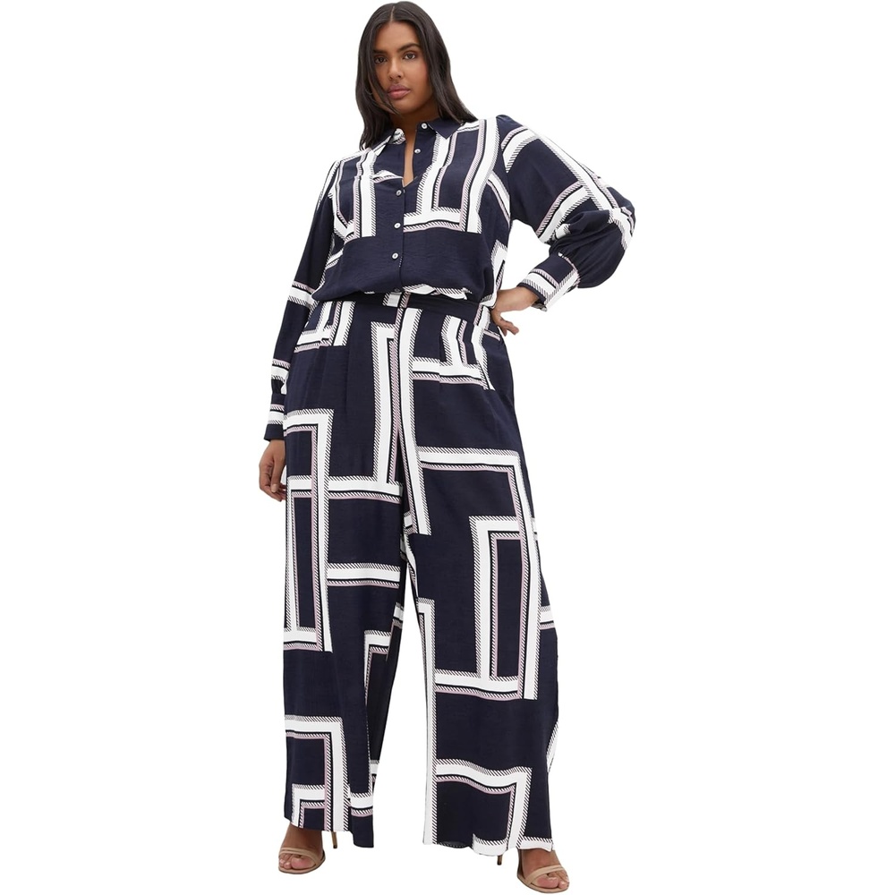 image:imageCity Chic Womens Plus Size Pants  Kinsley Print Wide LegSleek Stripes